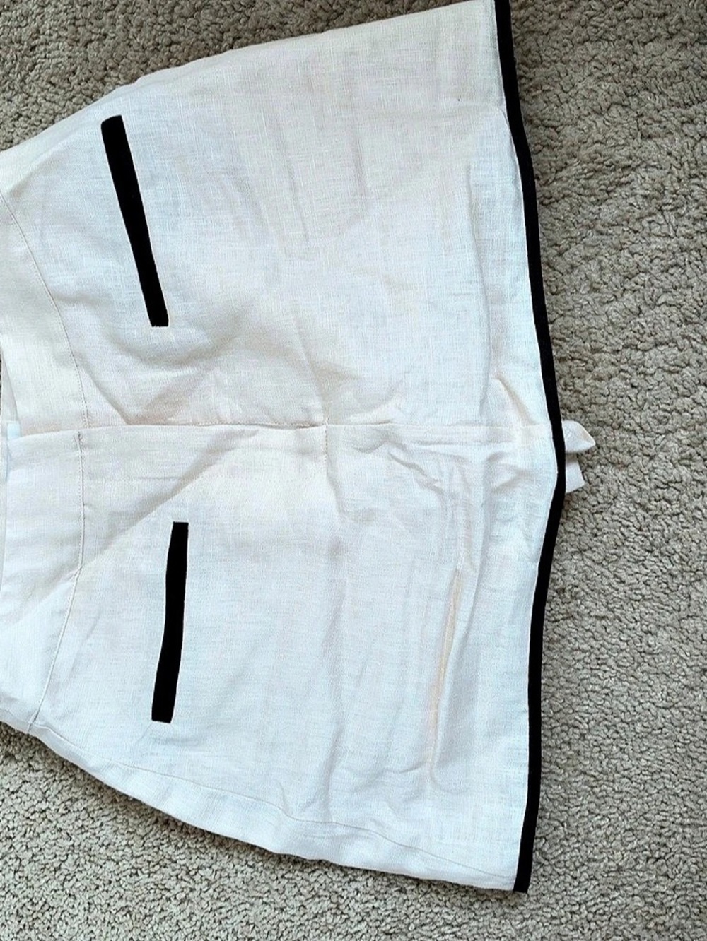Dissh Von Cream Linen Skort Linen Mini Skirt in Cream & Black Like New